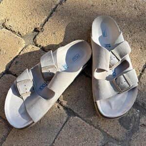 Birkenstock Arizona Light Gray Suede Sandals